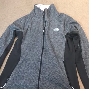 Grey north face women’s fleece like new size L